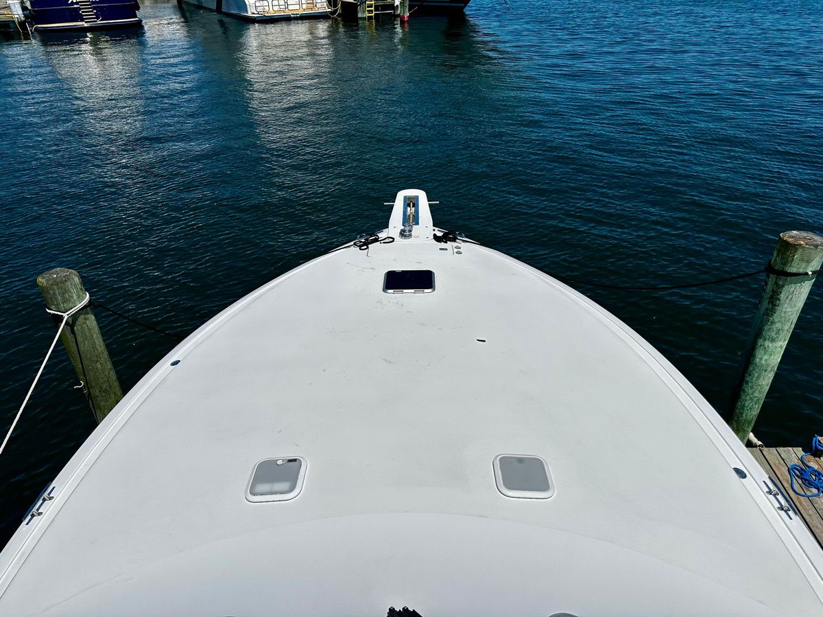 2005 Viking 45 