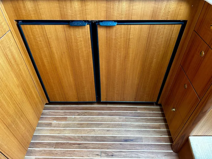 Shangri-la-de-dah Yacht Photos Pics 2005 Viking Yachts 45’ Open Express “SHANGRI LA DE DAH” Offered by Northstar Yacht Sales - Please Contact: Chris Carney, CPYB at 401-633-2070