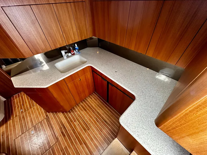 Shangri-la-de-dah Yacht Photos Pics 2005 Viking Yachts 45’ Open Express “SHANGRI LA DE DAH” Offered by Northstar Yacht Sales - Please Contact: Chris Carney, CPYB at 401-633-2070