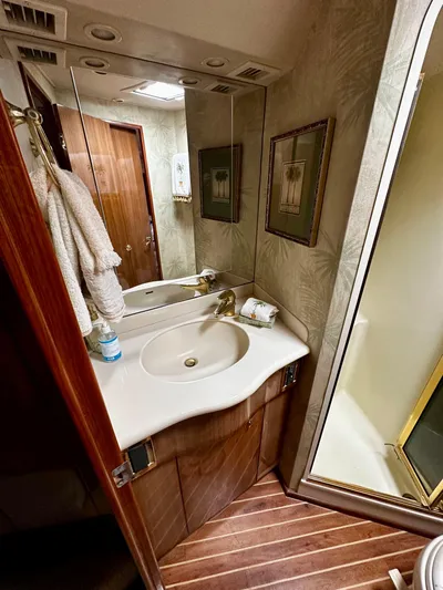 Shangri-la-de-dah Yacht Photos Pics 2005 Viking Yachts 45’ Open Express “SHANGRI LA DE DAH” Offered by Northstar Yacht Sales - Please Contact: Chris Carney, CPYB at 401-633-2070