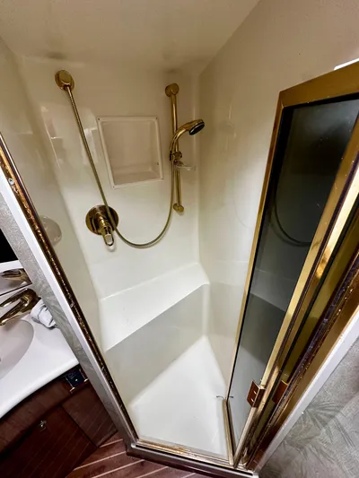 Shangri-la-de-dah Yacht Photos Pics 2005 Viking Yachts 45’ Open Express “SHANGRI LA DE DAH” Offered by Northstar Yacht Sales - Please Contact: Chris Carney, CPYB at 401-633-2070