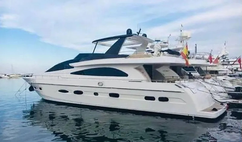 Yaiza Yacht Photos Pics 