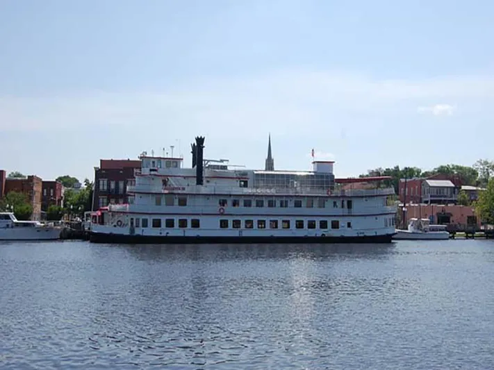 Capt Jp III Yacht Photos Pics Port Side View