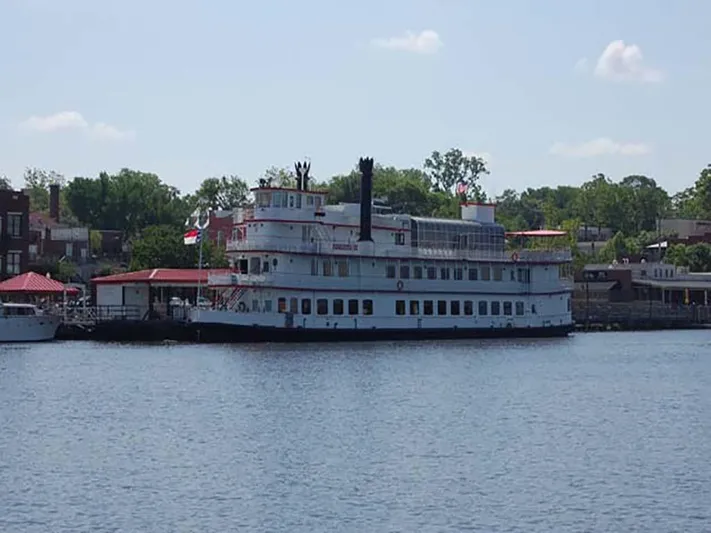Capt Jp III Yacht Photos Pics Port Side View