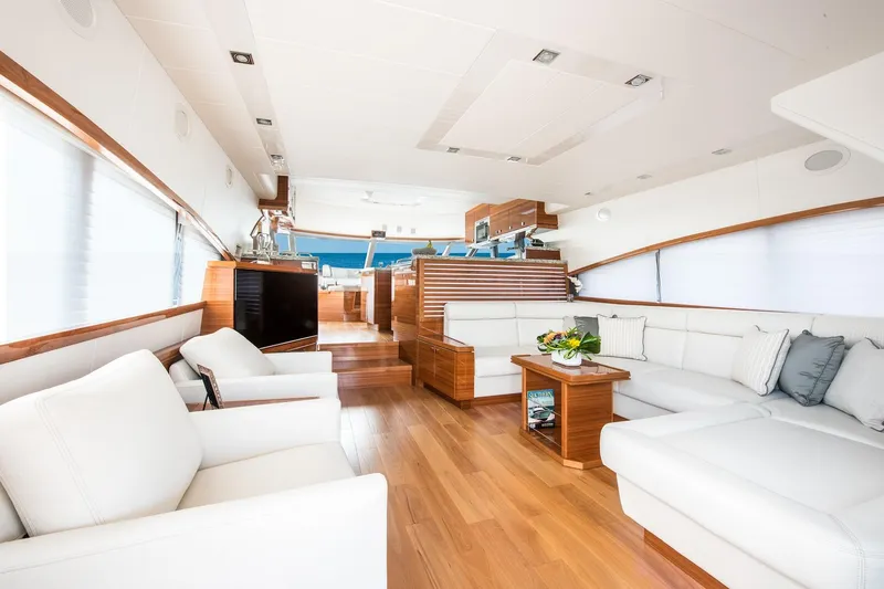 One Life Yacht Photos Pics 