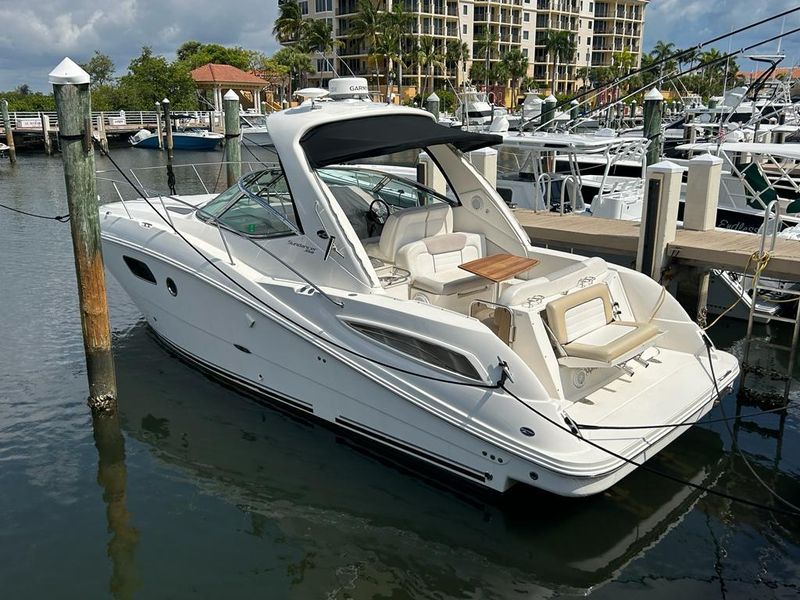 2011 Sea Ray 350 Sundancer