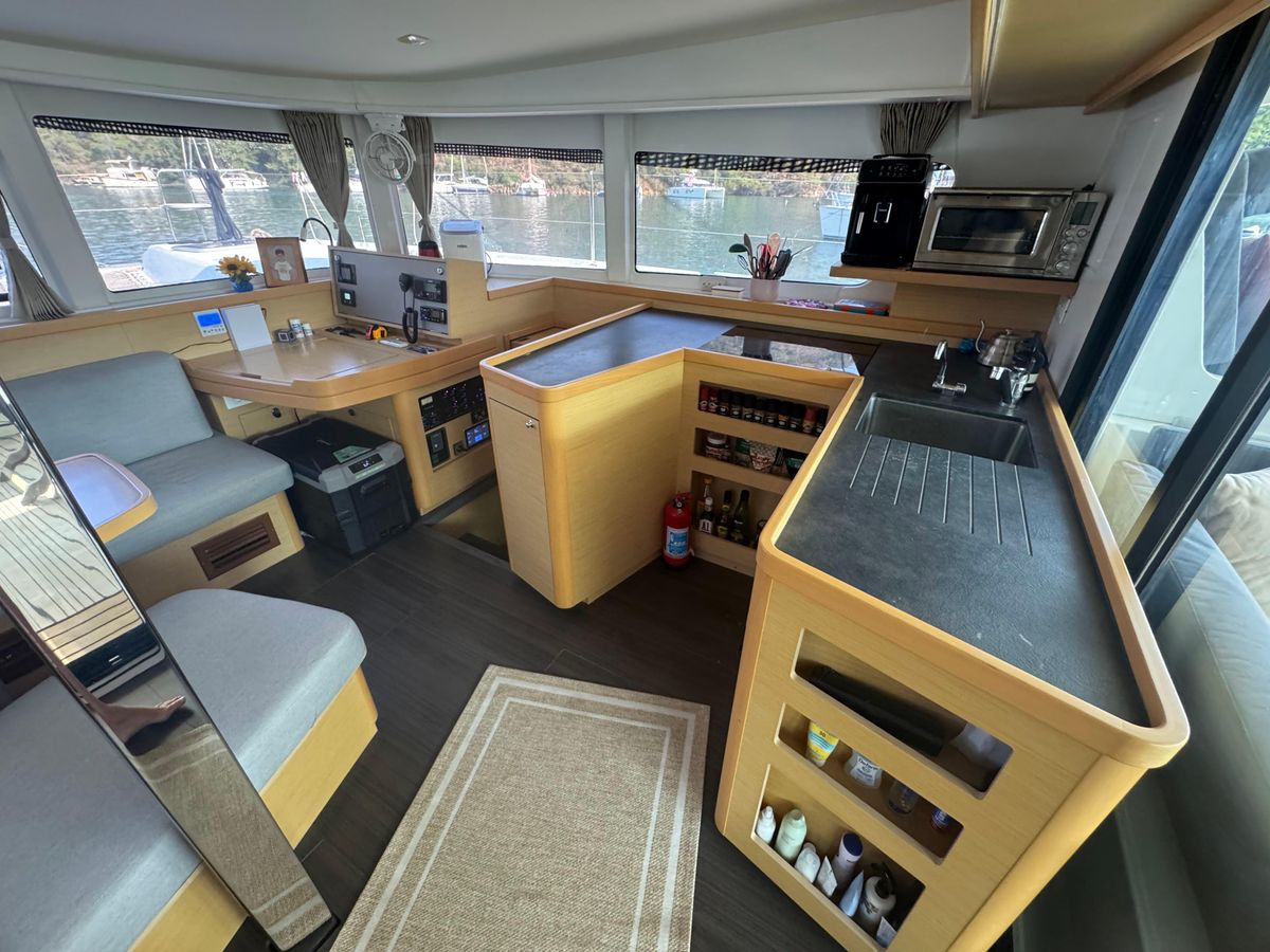 2016 Lagoon 42 
