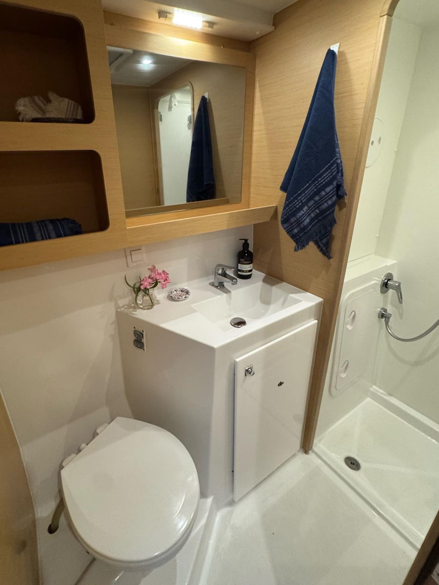 2016 Lagoon 42 