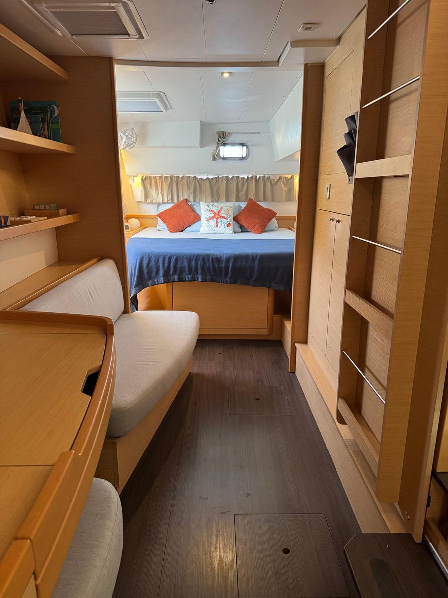 2016 Lagoon 42 