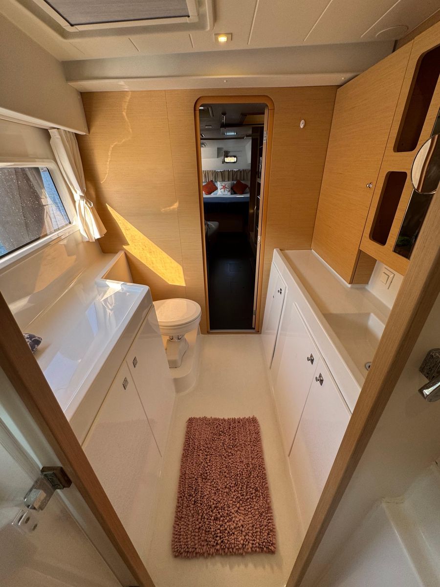2016 Lagoon 42 