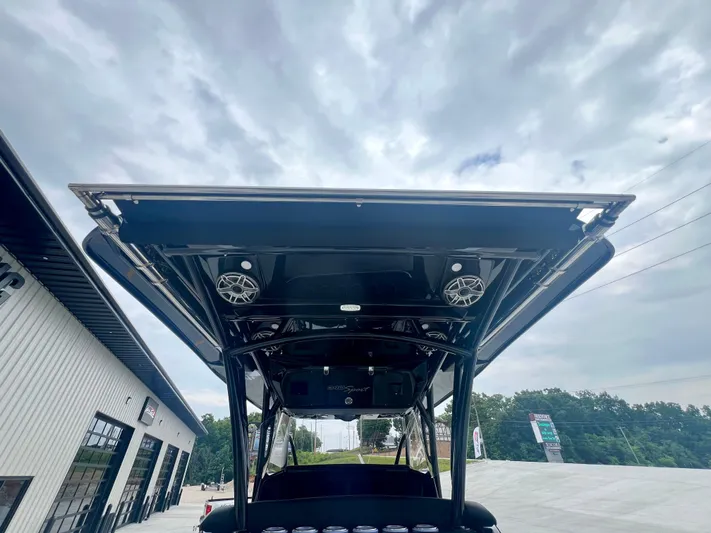  Yacht Photos Pics 2025 Nor-Tech 340 Sport Center Console boat with sleek design and modern features.