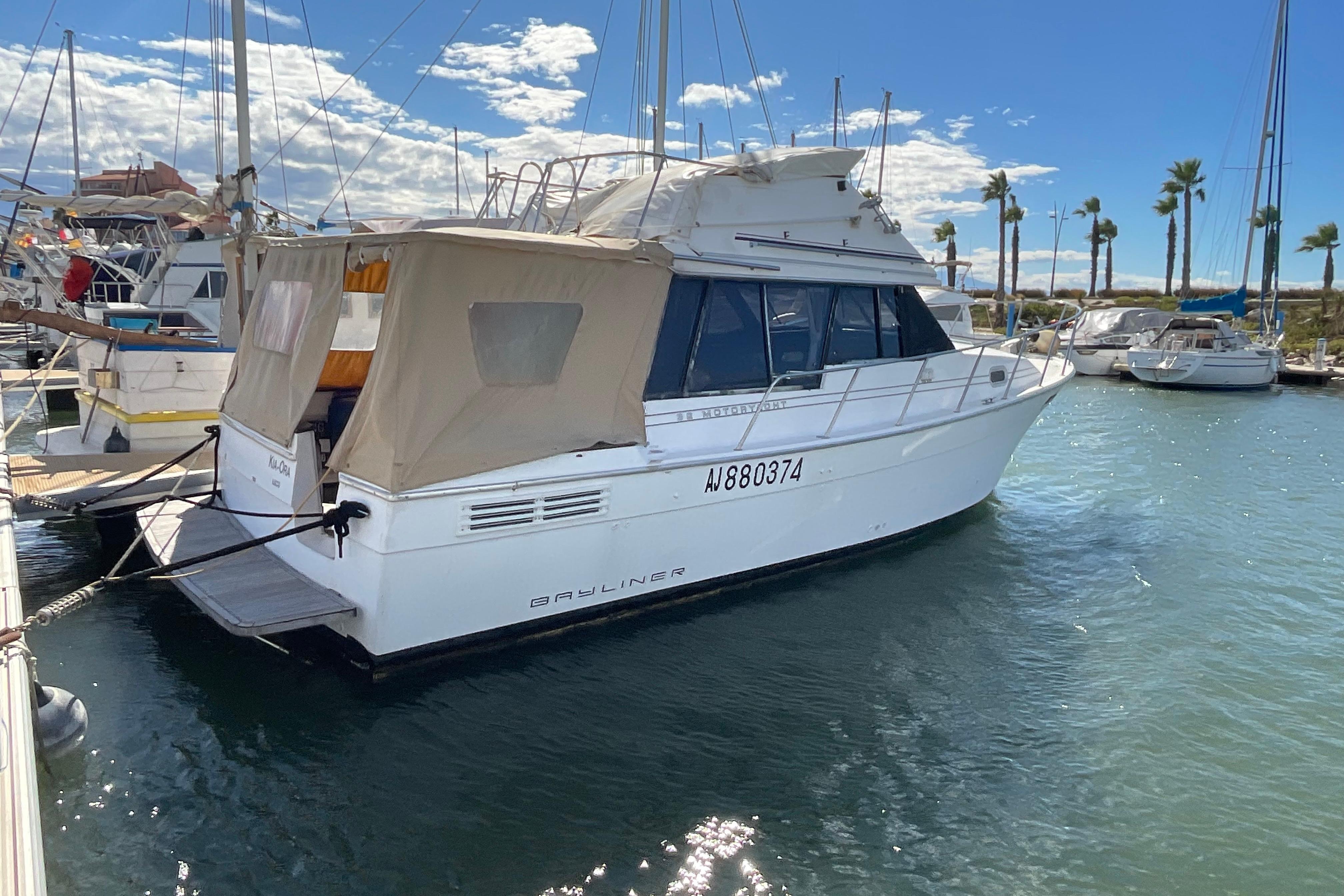 1995 Bayliner 3288 Motoryacht