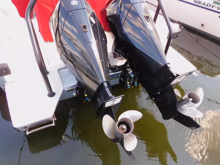 Onward Yacht Photos Pics 