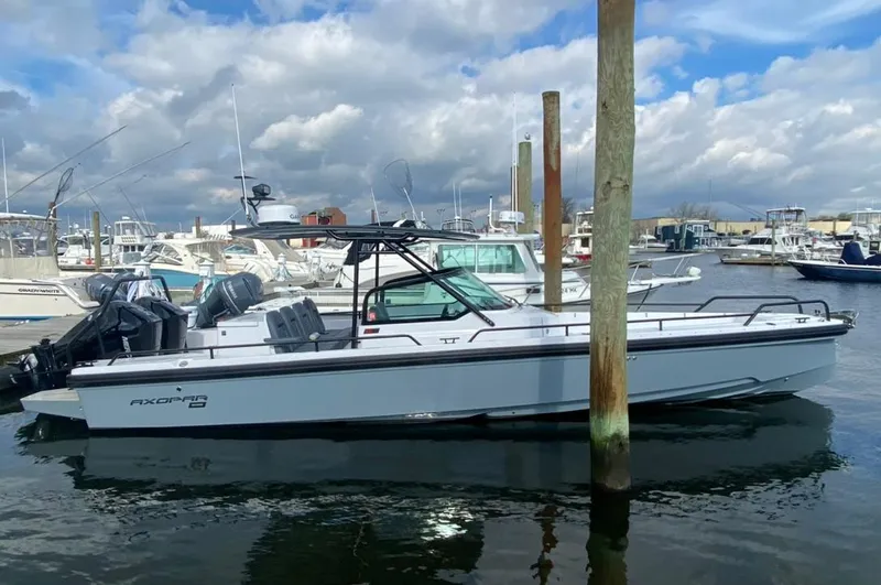 Onward Yacht Photos Pics 