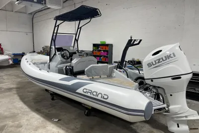 Grand D600