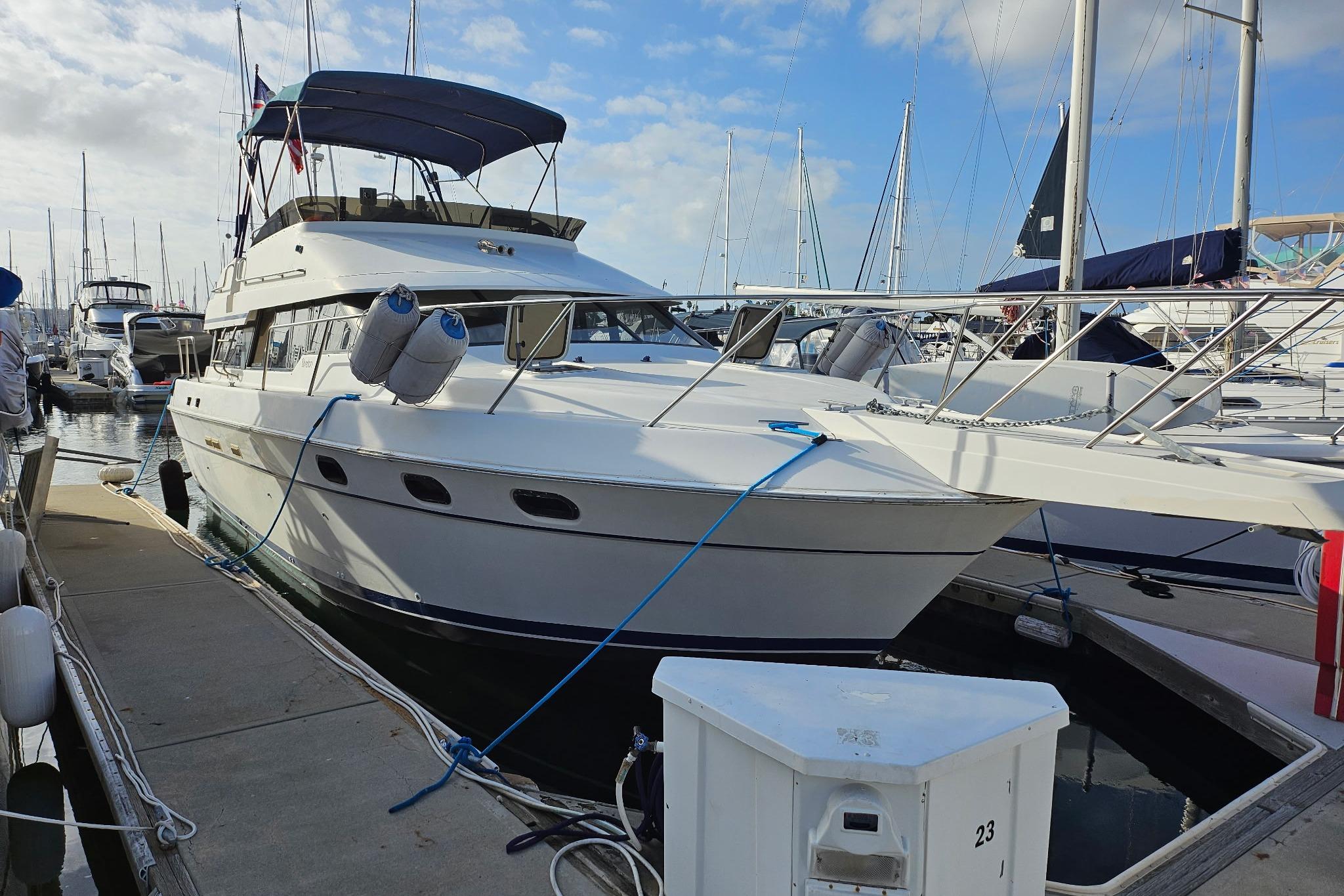 Silverton 37 Motor Yacht
