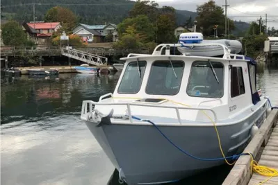 Custom Weld Sportfisher Cabin Cruiser 23