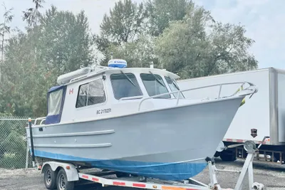 Custom Weld Sportfisher Cabin Cruiser 23