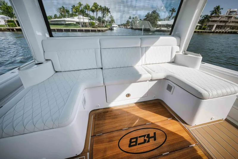 Hidden Agenda Yacht Photos Pics 