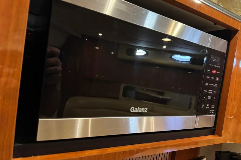 Solid Rock Yacht Photos Pics Galanz microwave in 2003 Sea Ray 380 Sundancer yacht kitchen.