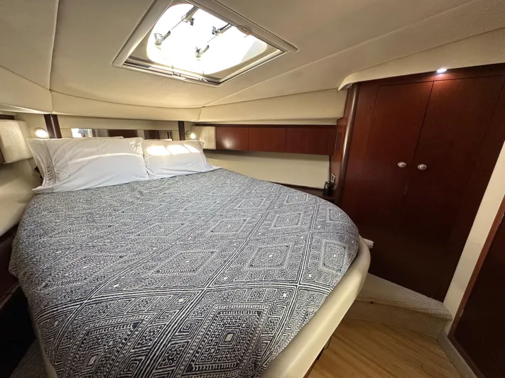 Pura Vida Yacht Photos Pics 