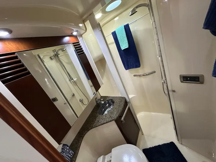 Pura Vida Yacht Photos Pics 