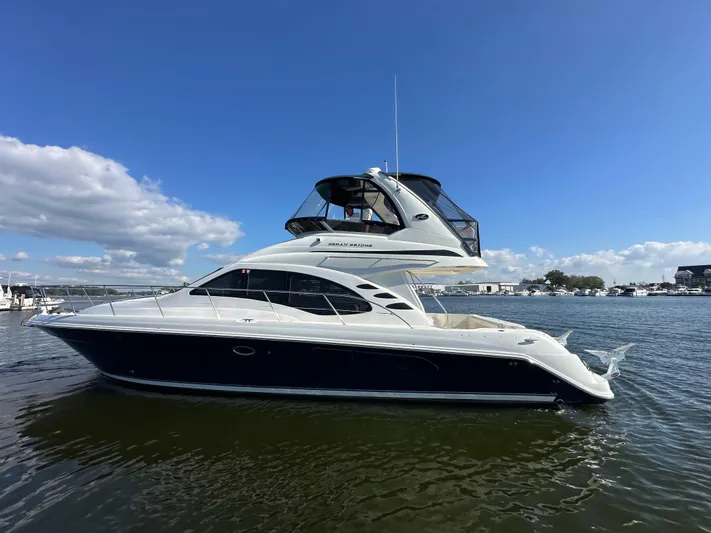 Pura Vida Yacht Photos Pics 