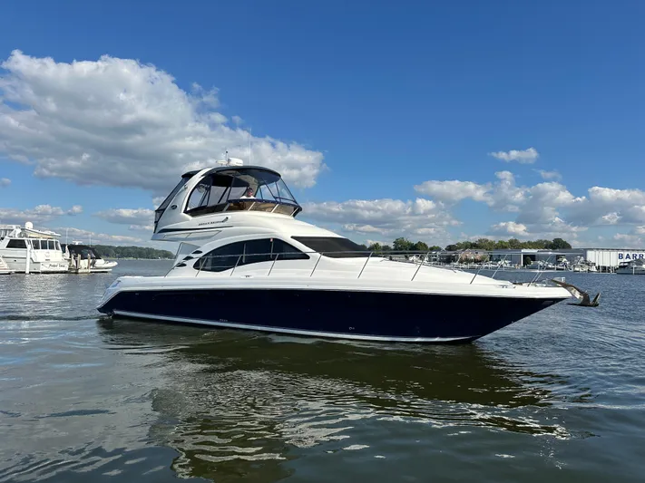 Pura Vida Yacht Photos Pics 