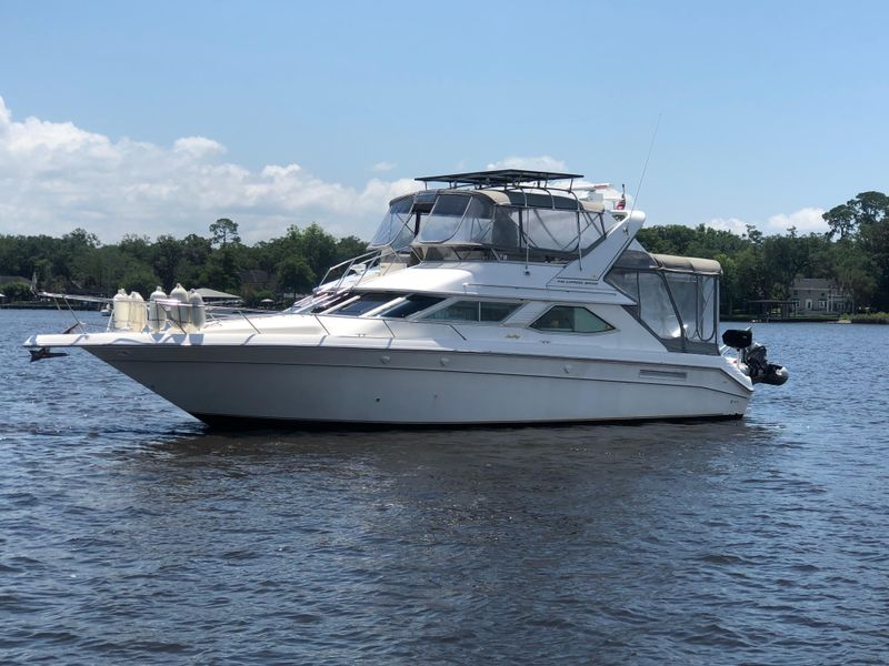 1995 Sea Ray 440 / 450 Express Bridge