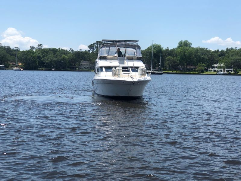 1995 Sea Ray 440 / 450 Express Bridge