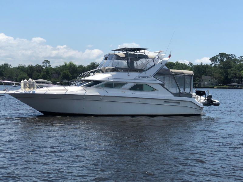 1995 Sea Ray 440 / 450 Express Bridge