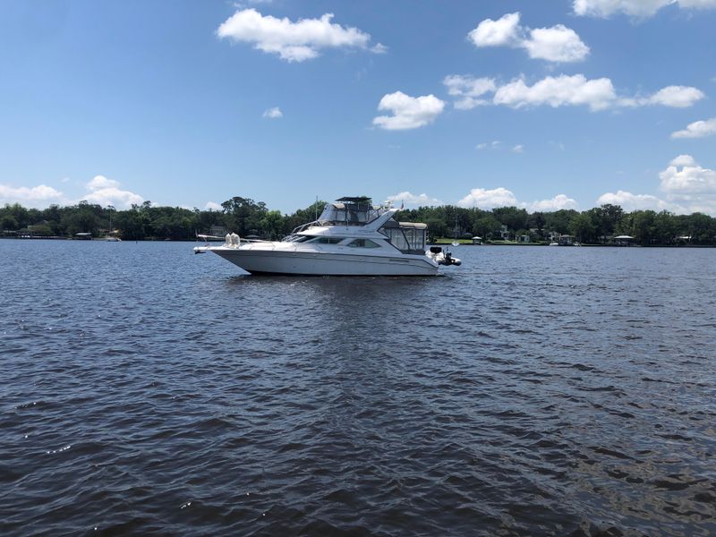 1995 Sea Ray 440 / 450 Express Bridge