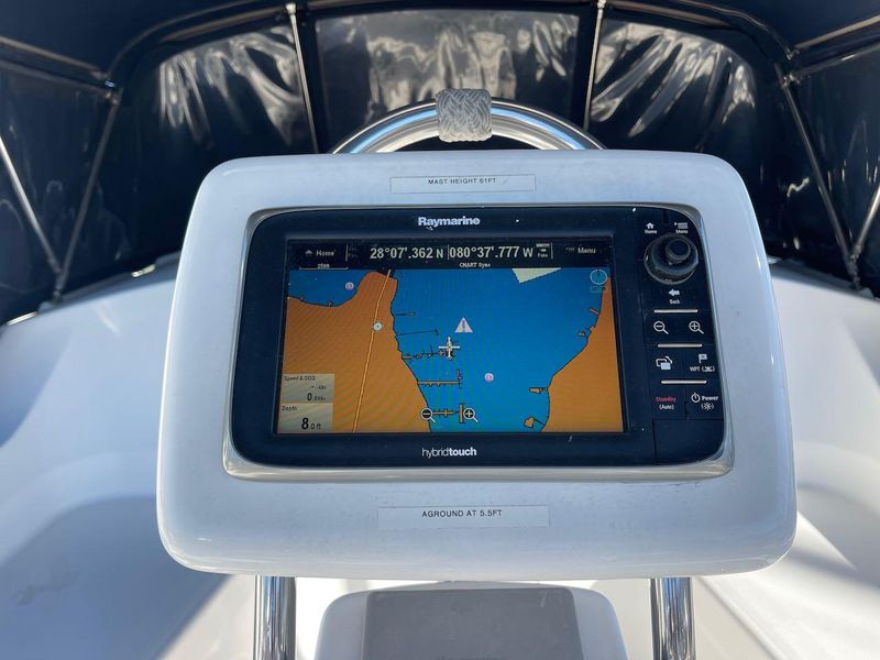 2007 Hunter 44 Deck Salon