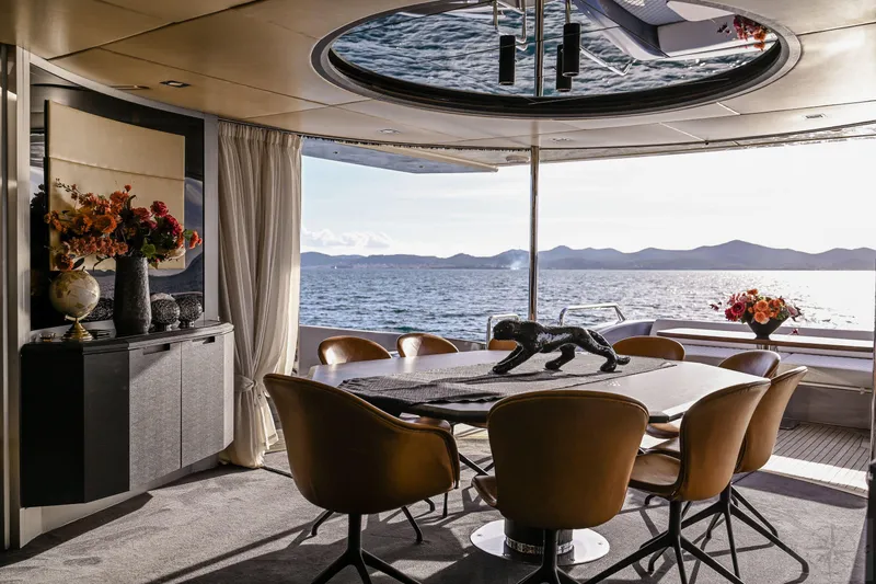  Yacht Photos Pics Luxurious dining area on 2007 Azimut 98 Leonardo yacht with ocean view.