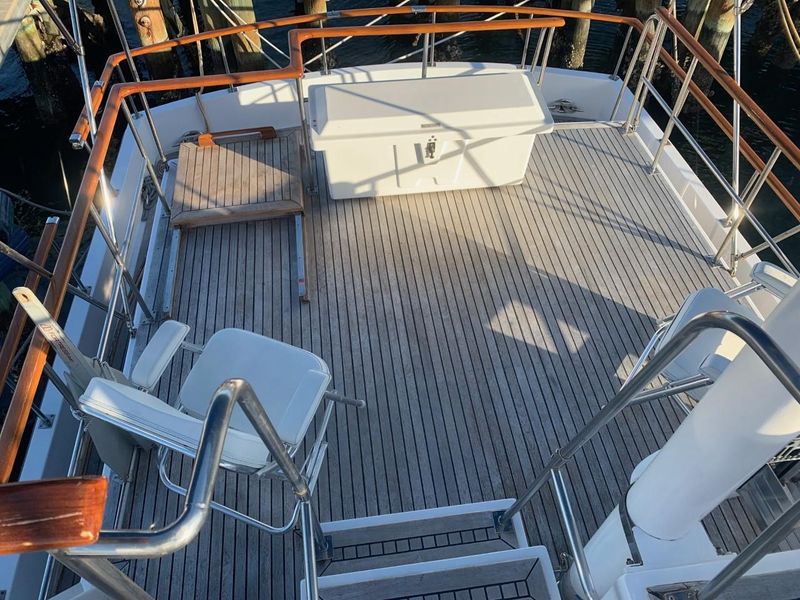 1991 Marine Trader Fast Trawler