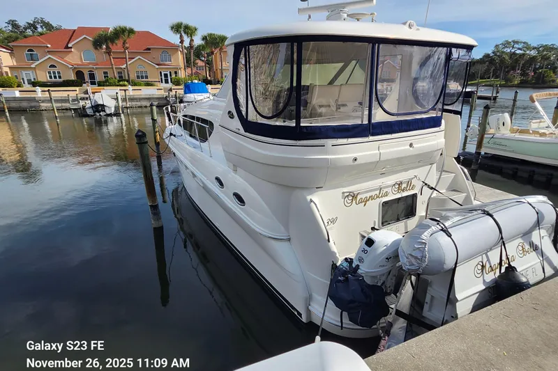 Magnolia Belle Yacht Photos Pics Aft view of Magnolia Belle at her slip.