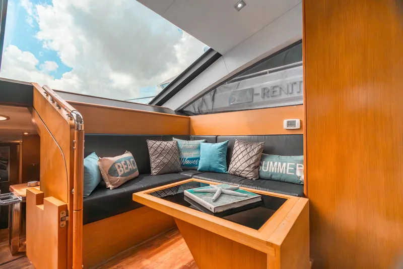 Bluwater Yacht Photos Pics 