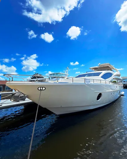 Bluwater Yacht Photos Pics 