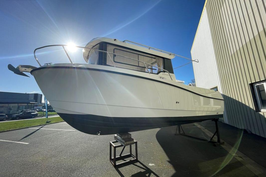 2015 Quicksilver 675 Pilothouse