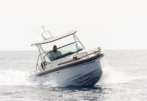 2019 Axopar 28 T-Top