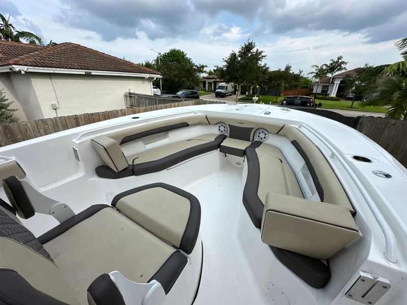 2022 Tidewater 256 LXF