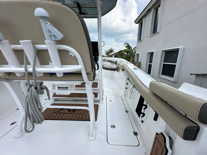 2022 Tidewater 256 LXF