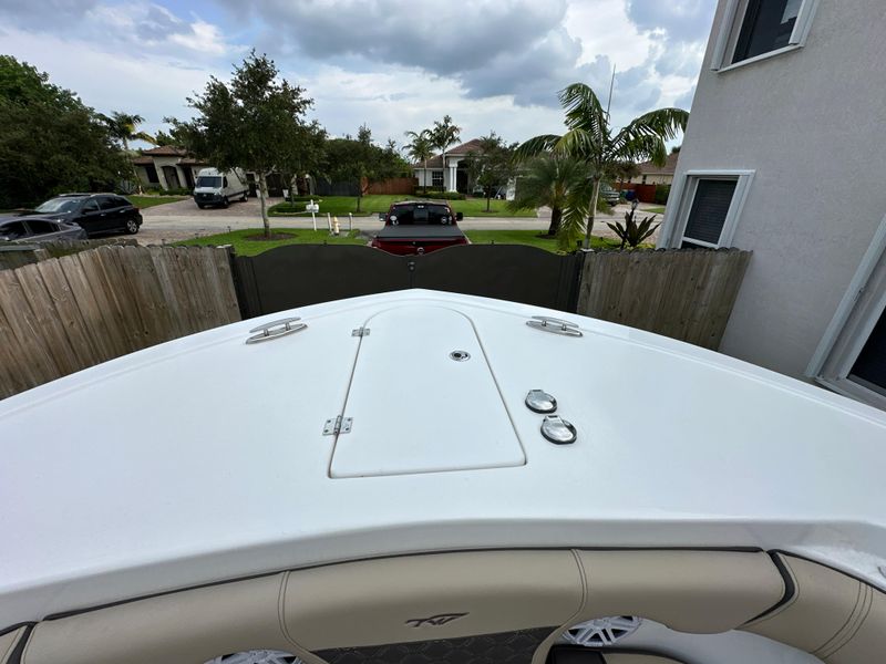 2022 Tidewater 256 LXF