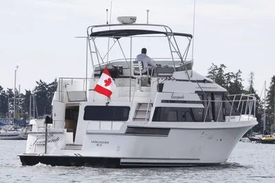 Tollycraft 39 Sport Yacht