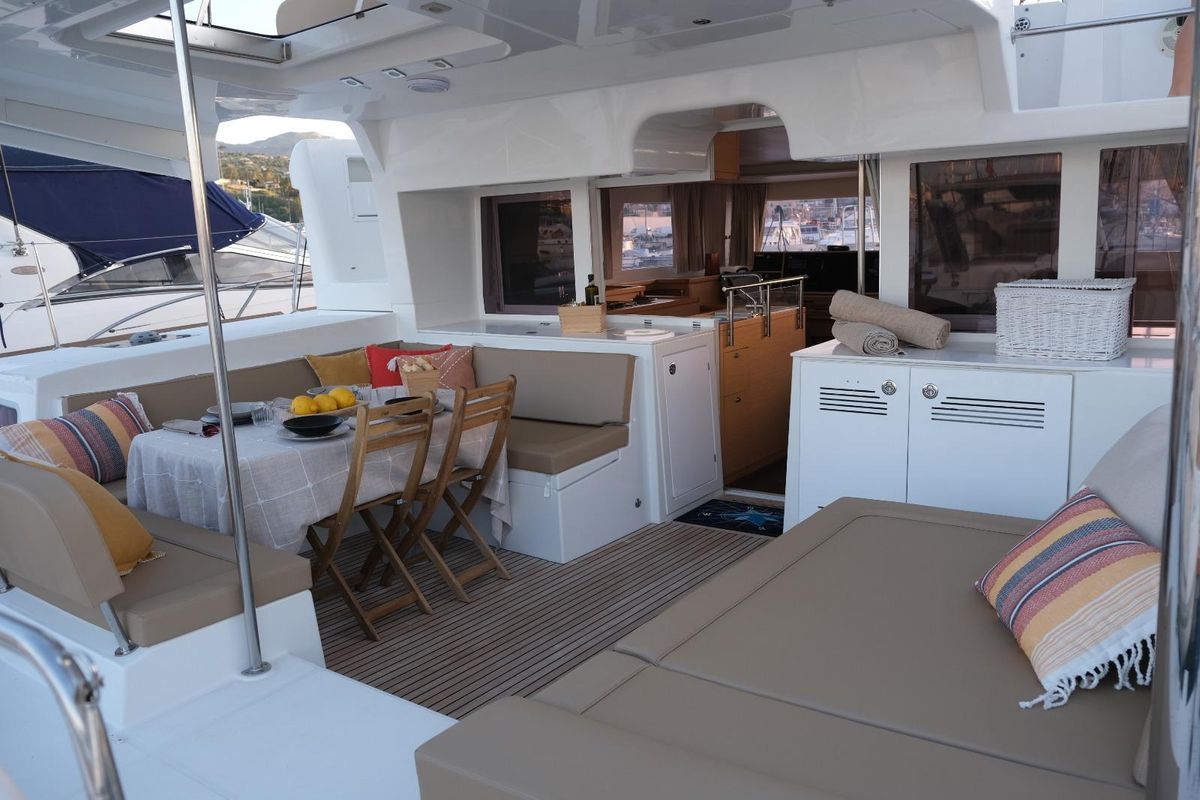 2012 Lagoon 45 