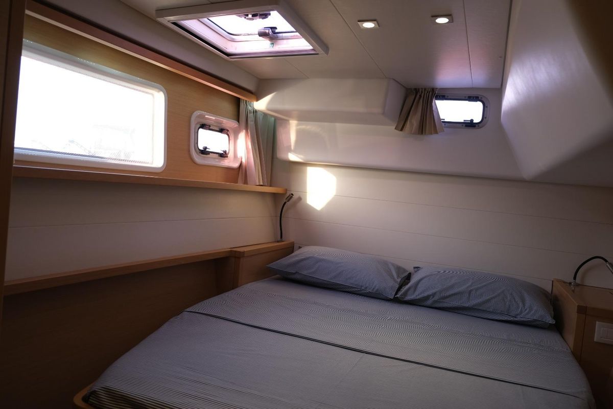 2012 Lagoon 45 