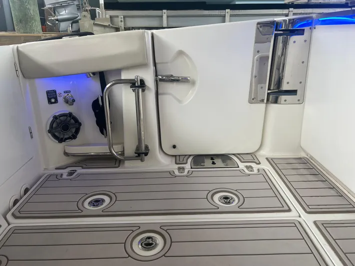 Bullship Yacht Photos Pics 