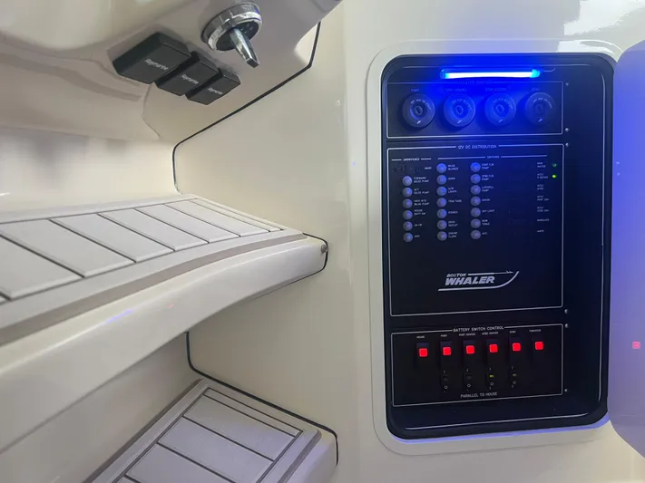 Bullship Yacht Photos Pics 