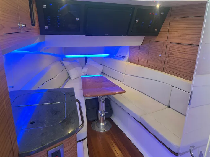 Bullship Yacht Photos Pics 