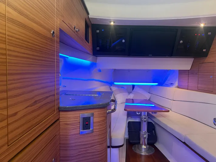 Bullship Yacht Photos Pics 